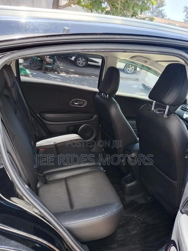 Honda Vezel 1.5 Hybrid 2WD 2019 Black