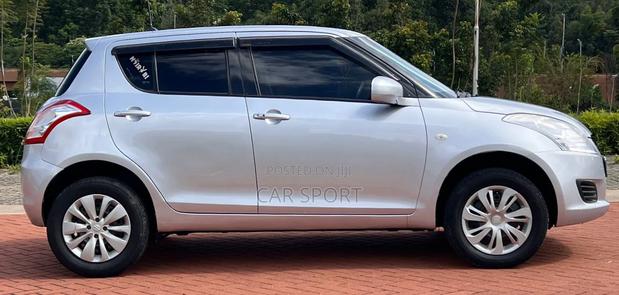 Suzuki Swift 2013 Silver