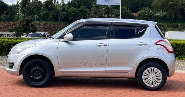 Suzuki Swift 2013 Silver