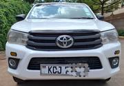 Toyota Hilux 2016 White for sale