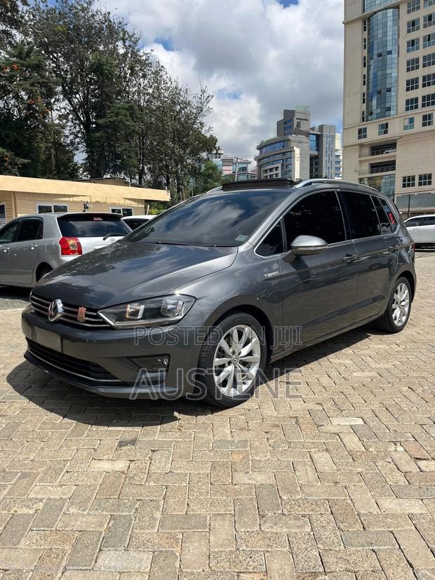 Volkswagen Golf SportWagen TSI S FWD 2018 Gray