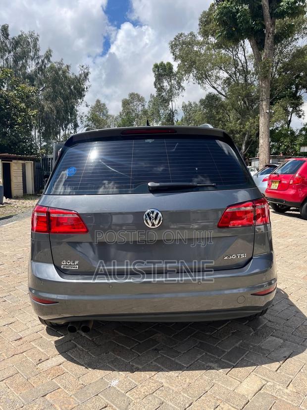 Volkswagen Golf SportWagen TSI S FWD 2018 Gray