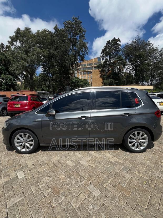 Volkswagen Golf SportWagen TSI S FWD 2018 Gray