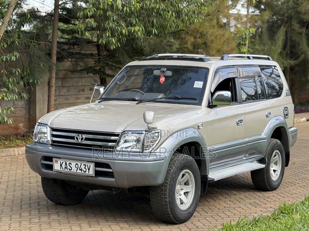 Toyota Land Cruiser Prado 1996 Gold