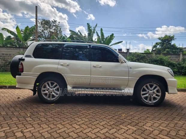 Toyota Land Cruiser Prado 1999 White