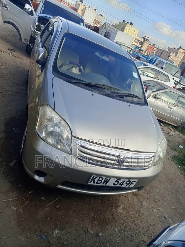 Toyota Raum 2007 Silver