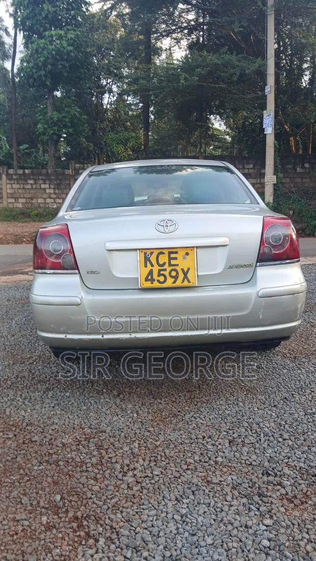 Toyota Avensis 2008 Silver