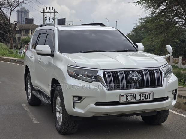 Toyota Land Cruiser Prado 2.8 2018 White