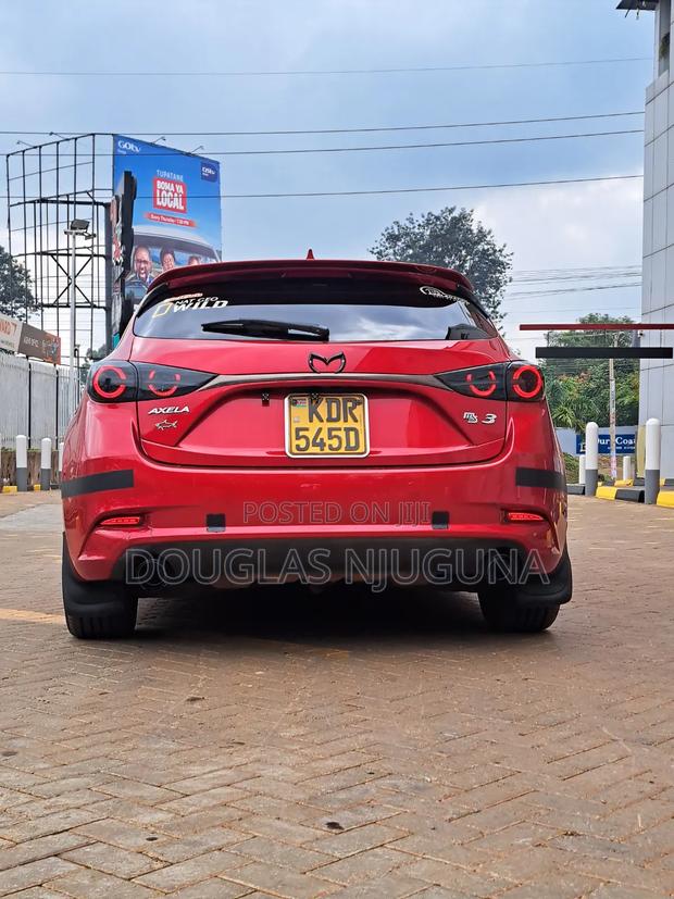 Mazda Axela 2017 Red