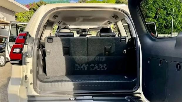 Toyota Land Cruiser Prado 2020 Pearl