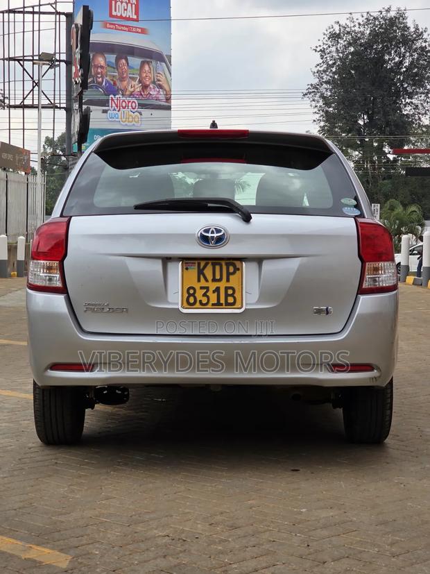 Toyota Corolla Fielder 2015 Silver