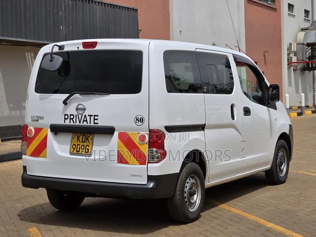 Nissan NV200 2016 White