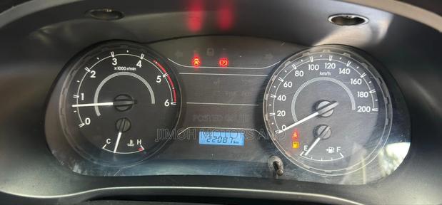 Toyota Hilux 2025 Black