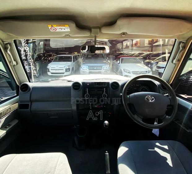 Toyota Land Cruiser 4.5 V8 GXR 2019 White