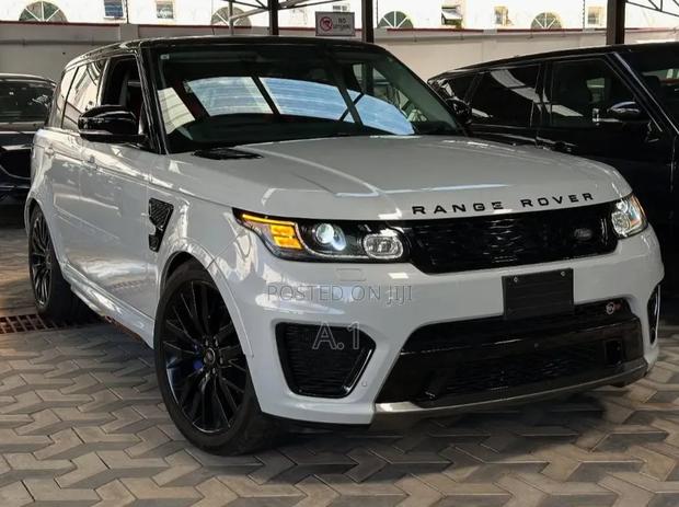 Land Rover Range Rover Sport SVR 2018 Pearl