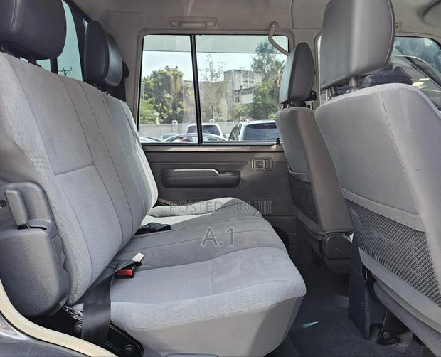 Toyota Land Cruiser 4.5 V8 GXR 2019 Gray