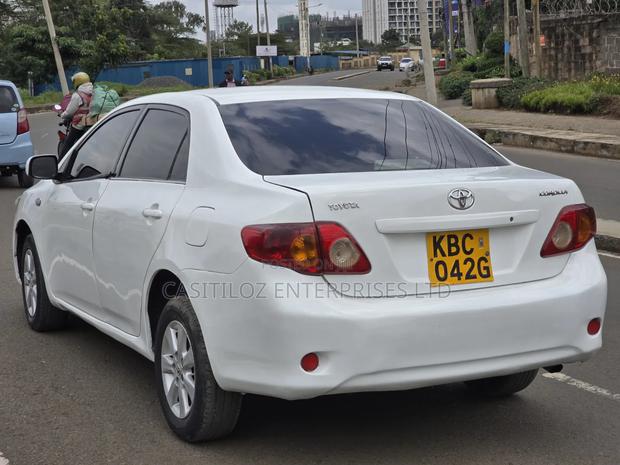 Toyota Corolla 2008 White