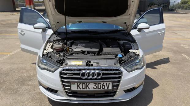 Audi A3 1.8 TFSI Premium Plus 4dr Sedan (1.8L 4cyl Turbo 6AM) 2015