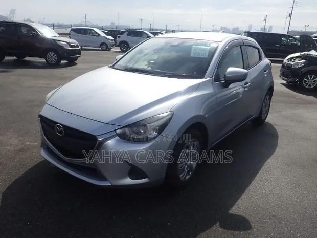 Mazda 2 2019 Silver