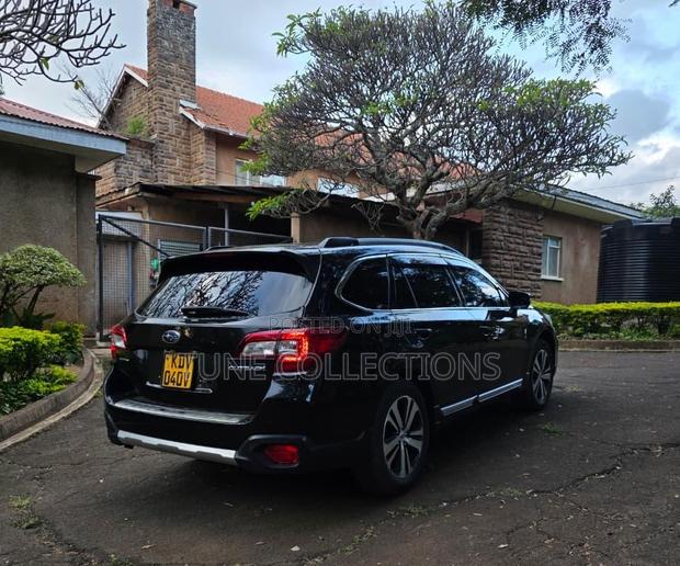 Subaru Outback 2018 Black