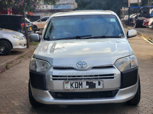 Toyota Succeed SV Premium 2016 Silver