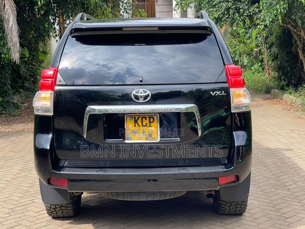 Toyota Land Cruiser Prado 2.7 i 2011 Black