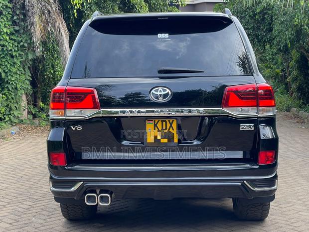 Toyota Land Cruiser 4.6 V8 ZX 2011 Blue