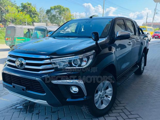 Toyota Hilux Revo Double Cab Deisel 2.8 AWD 2019 Black