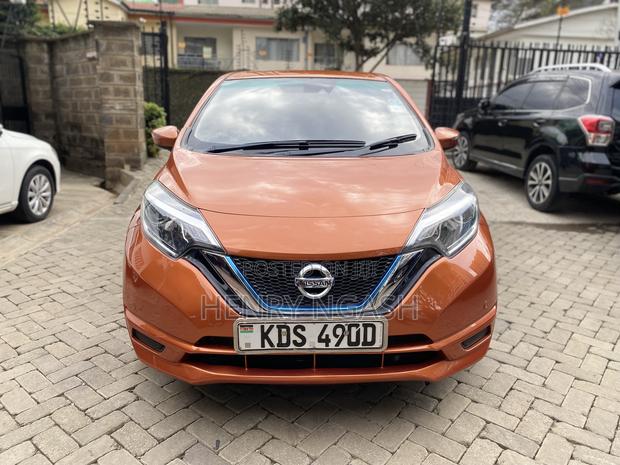 Nissan Note 2018 Orange