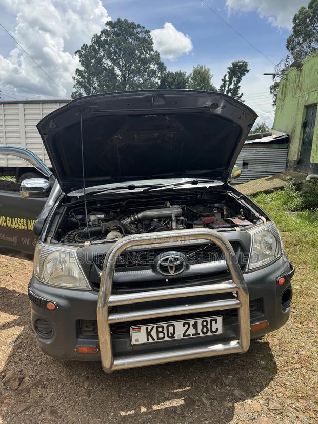 Toyota Hilux 2.5 D-4D SRX 2011 Gray