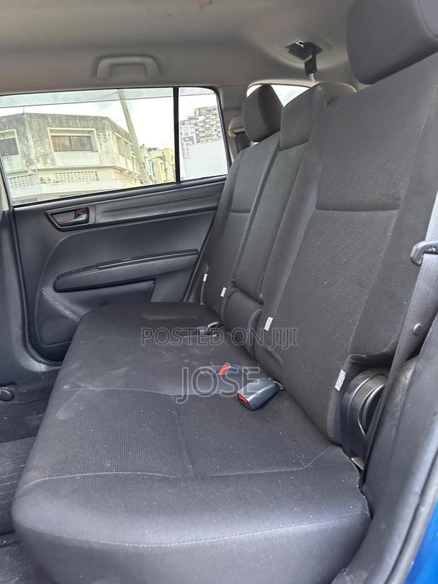Toyota Corolla 2019 Blue