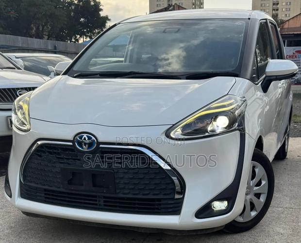 Toyota Sienta 2020 Pearl