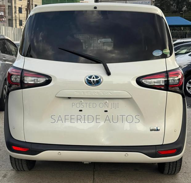 Toyota Sienta 2020 Pearl