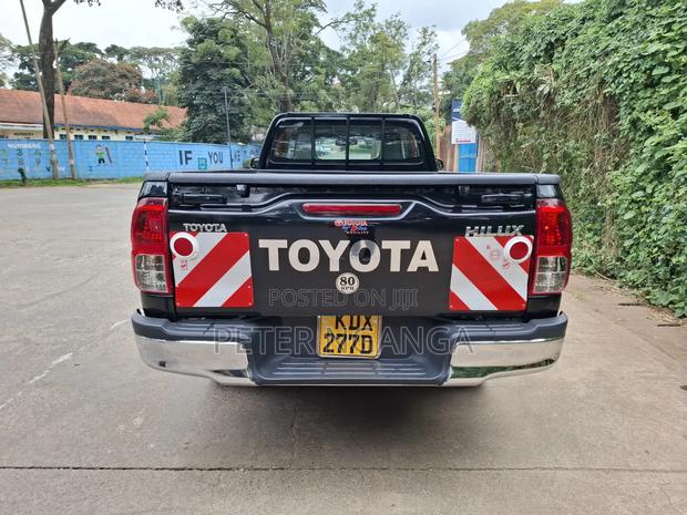 Toyota Hilux Revo Single Cab Deisel 2.4 RWD 2019 Black