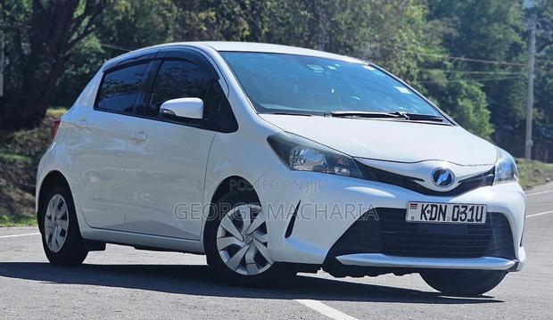 Toyota Vitz 1.0 FWD 3dr 2016 White