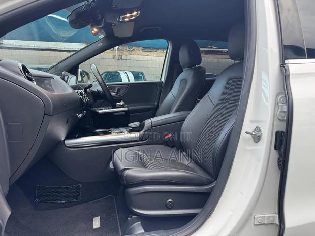 Mercedes-Benz B-Class 2019 White
