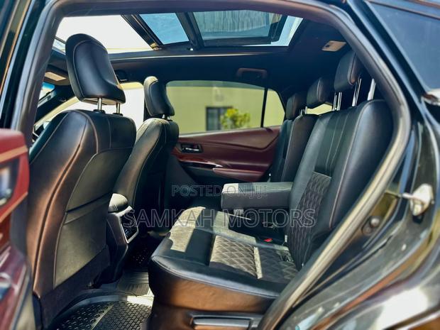 Toyota Harrier 2016 Black