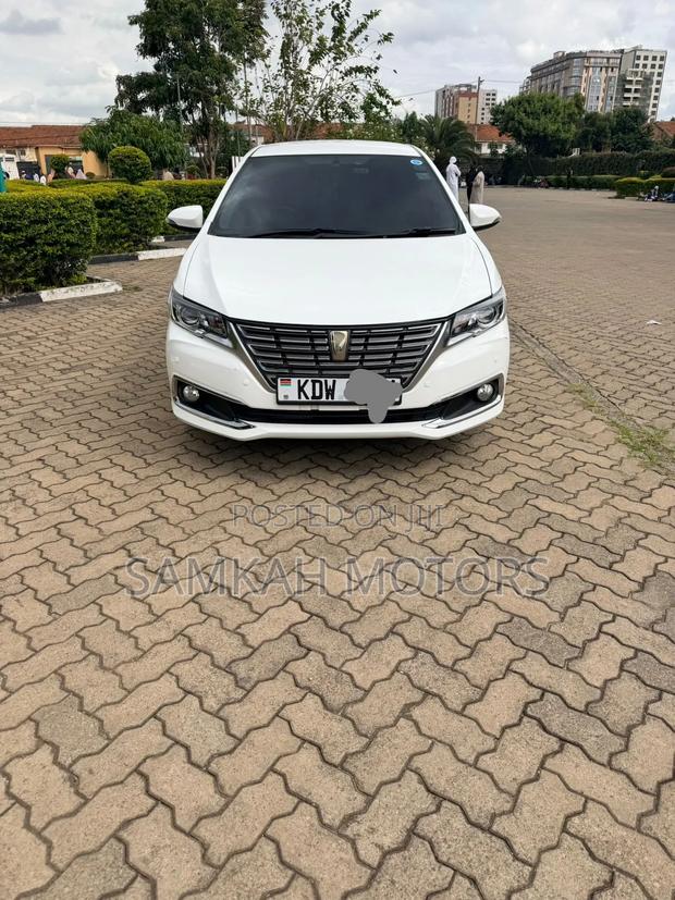 Toyota Premio 2018 White