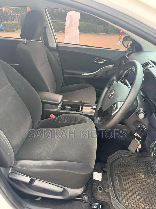 Toyota Premio 2018 White
