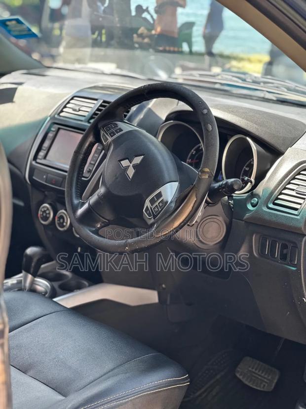 Mitsubishi RVR 2013 Black