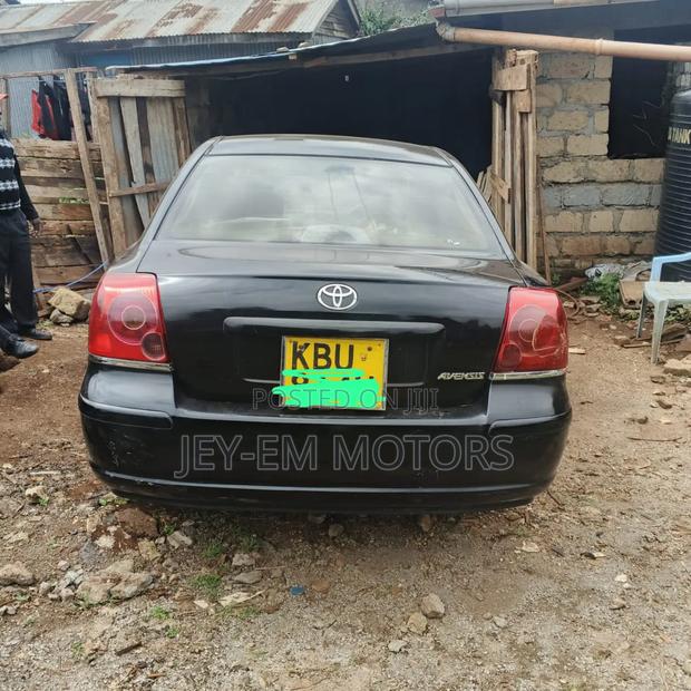 Toyota Avensis 2004 Black