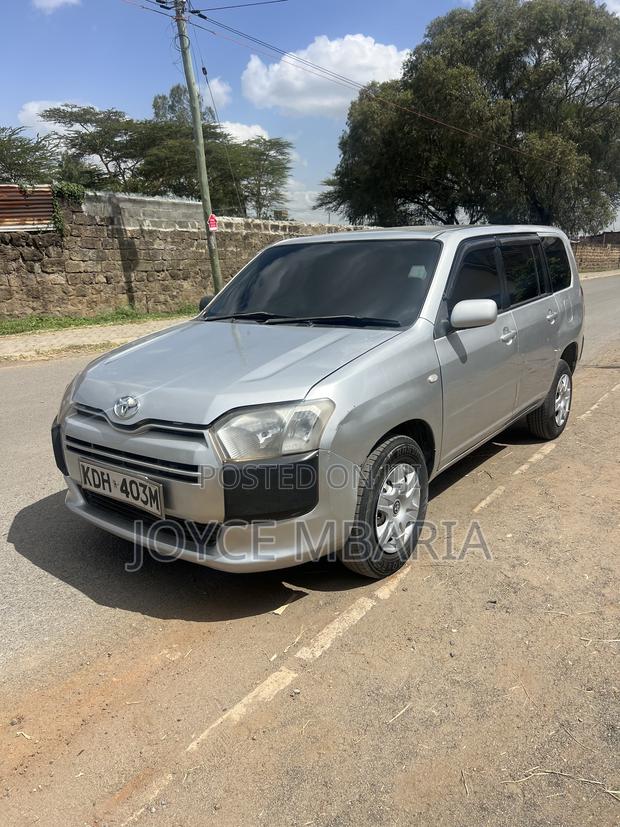 Toyota Succeed SV Premium 2016 Silver