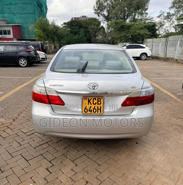 Toyota Premio 2010 Silver