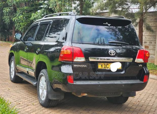 Toyota Land Cruiser 4.5 V8 VXR 2013 Black