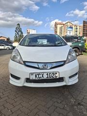 Honda Fit Shuttle 1.3 Hybrid 2WD 2013 White for sale