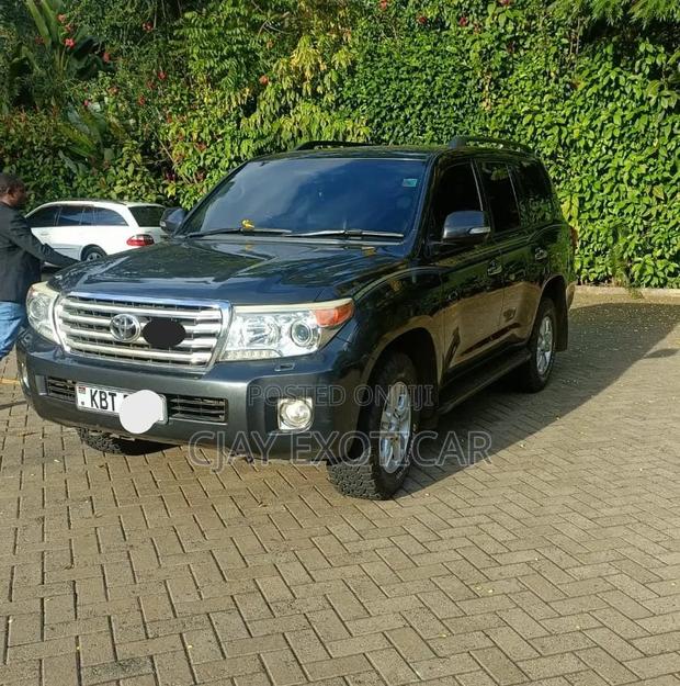 Toyota Land Cruiser 4.5 V8 GX-R 2012