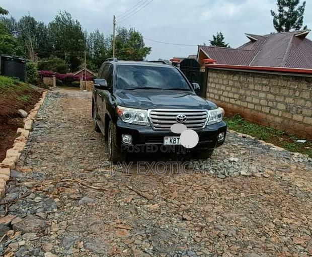 Toyota Land Cruiser 4.5 V8 GX-R 2012