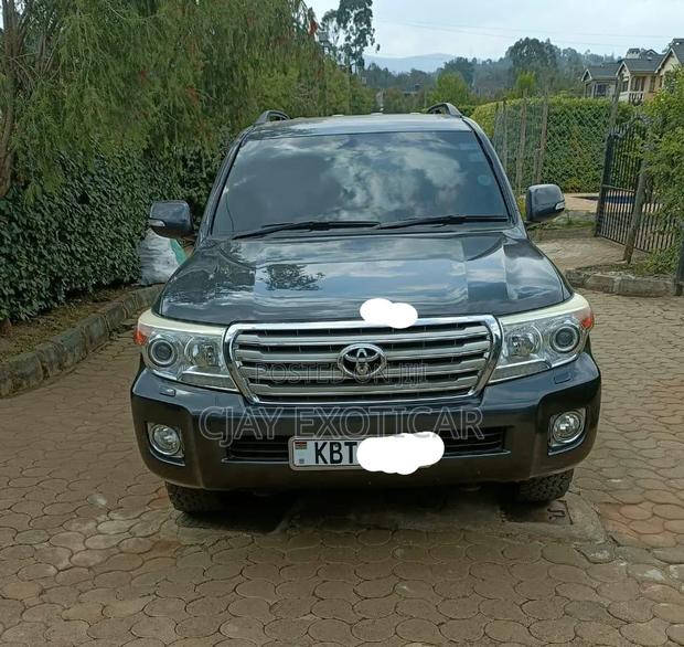 Toyota Land Cruiser 4.5 V8 GX-R 2012