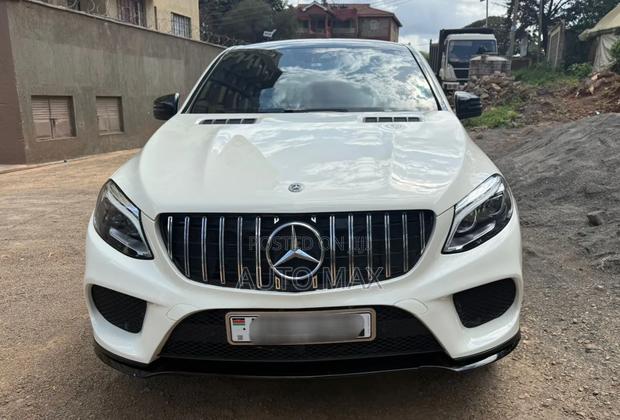 Mercedes-Benz GLE-Class AMG GLE 43 4MATIC 2019 White