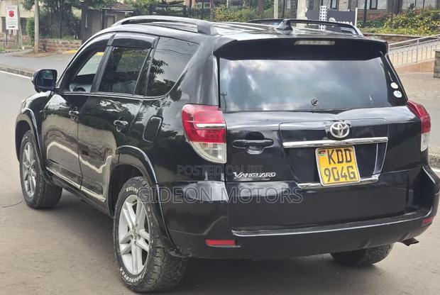 Toyota Vanguard 2015 Black